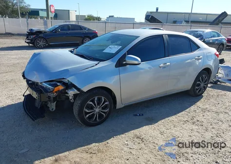 2018 Toyota Corolla L z USA, uszkodzony, nr VIN 5YFBURHE9JP776068